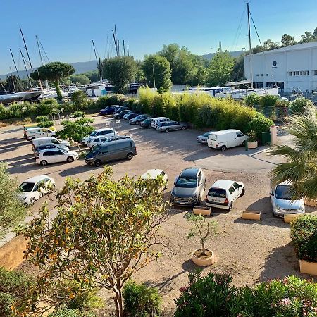 Marinesappartement, La Terrasse Tropezienne Cogolin Exteriér fotografie