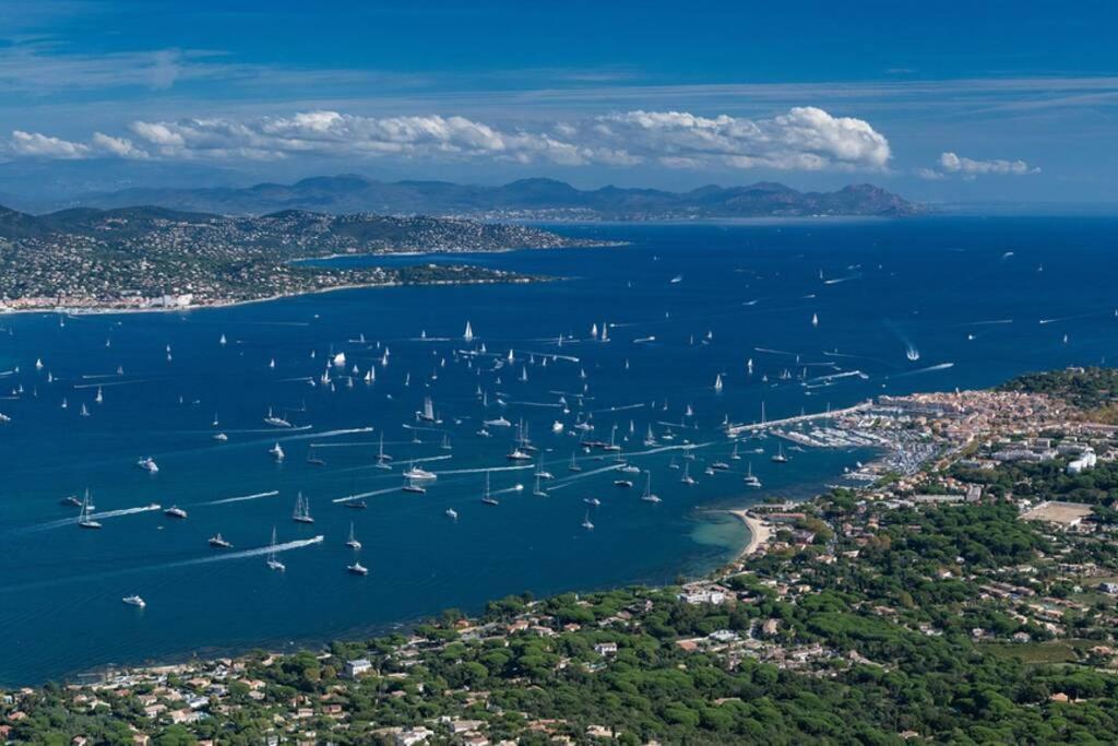 Marinesappartement, La Terrasse Tropezienne Cogolin Exteriér fotografie